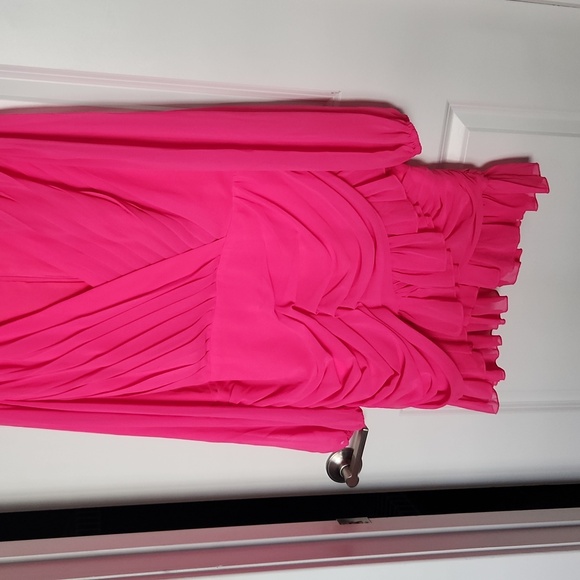 Hot pink Showpo balloon sleeve dress - Picture 3 of 5
